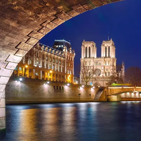 Saint-germain Notre-dame, Rue Des Apartment *