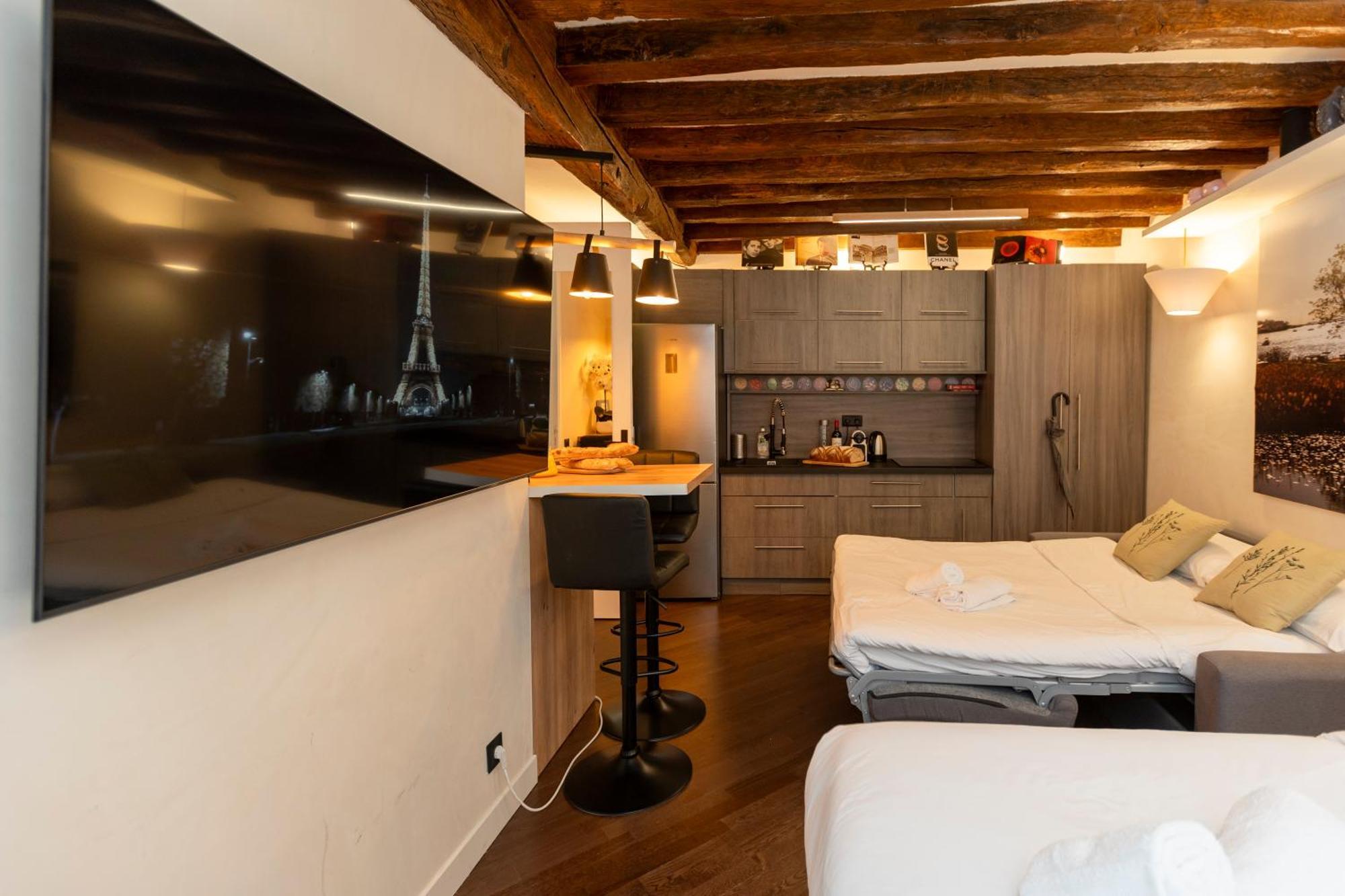 Saint-germain Notre-dame, Rue Des * Paris